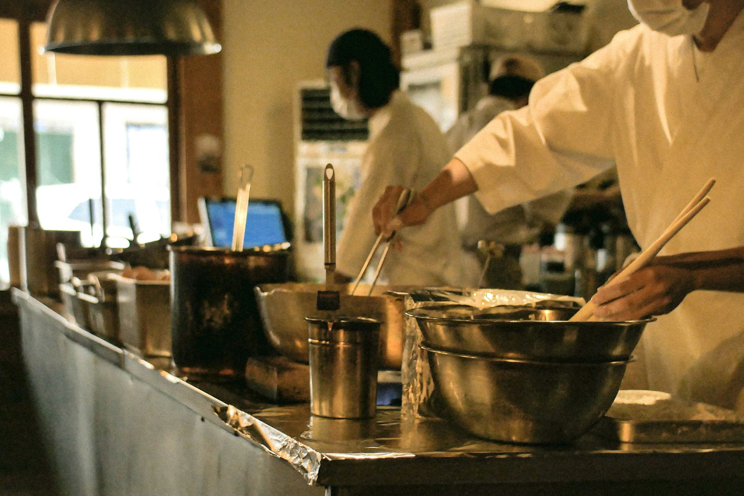滋賀県で飲食店を開業するときの届出一覧|会社設立から営業許可まで